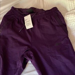 Nike tech dry fit joggers